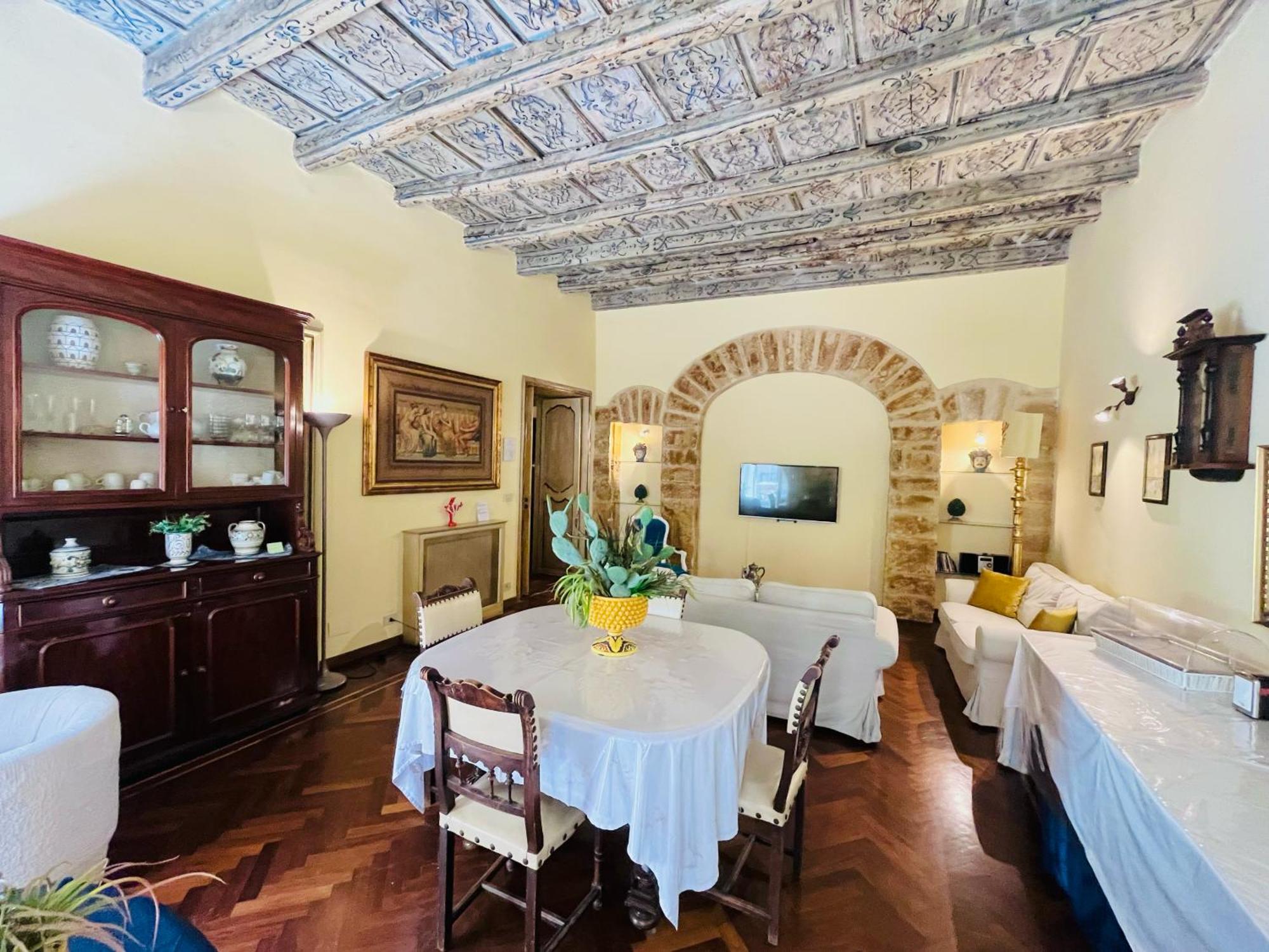 Antica Palermo R&B — Foto 1